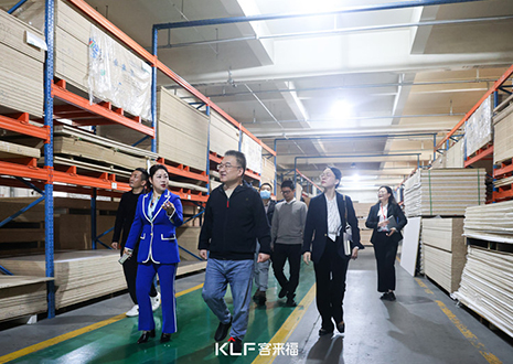 熱烈歡迎市經(jīng)信局領(lǐng)導(dǎo)一行蒞臨客來(lái)福參觀指導(dǎo)！